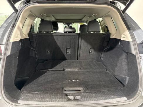Used 2021 Nissan Rogue SL w/ Premium Package FWD image 10