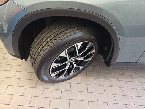 Certified 2025 Mercedes-Benz GLC 350e 4MATIC image 38