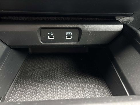 Used 2025 Honda Accord SE image 27