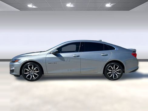 Certified 2024 Chevrolet Malibu RS w/ LPO, Floor Liner Package image 2