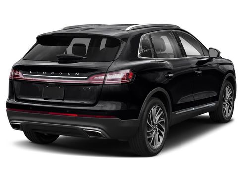 Used 2019 Lincoln Nautilus Reserve AWD/4WD image 2