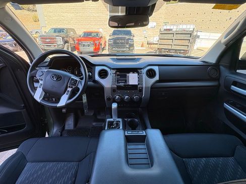 Used 2021 Toyota Tundra SR5 w/ Trail Edition image 28