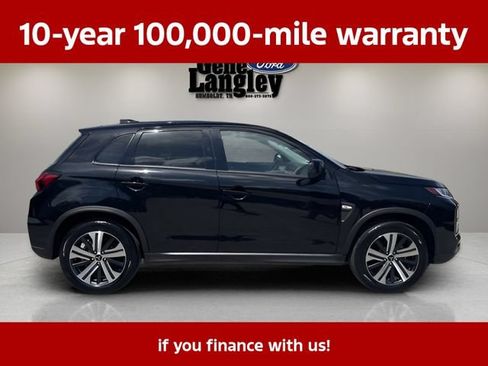 Used 2025 Mitsubishi Outlander Sport AWD image 12