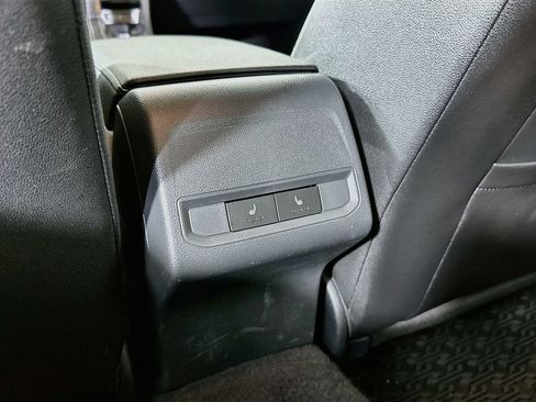 Used 2024 Volkswagen Jetta SEL FWD image 5
