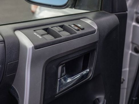 Used 2019 Toyota 4Runner SR5 Premium image 16