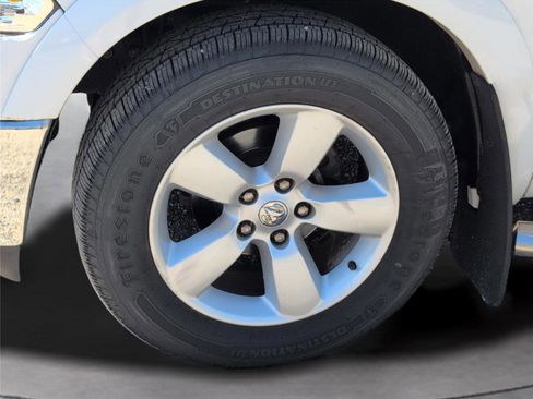 Used 2018 RAM 1500 SLT image 38