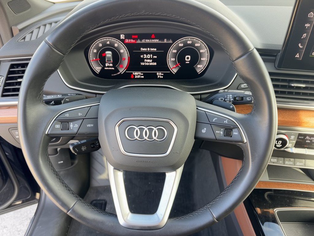 Used 2023 Audi Q5 2.0T Premium Plus w/ Premium Plus Package AWD/4WD image 10