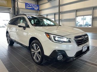Used 2019 Subaru Outback 2.5i Limited image 1