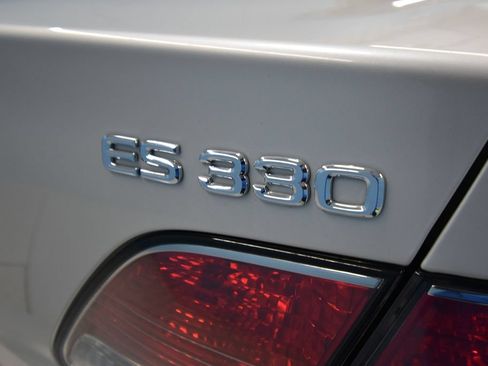 Used 2004 Lexus ES 330 FWD image 37