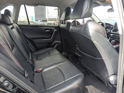 Used 2020 Toyota RAV4 Adventure image 31