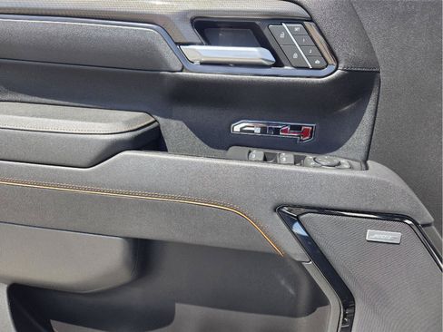 Used 2025 GMC Sierra 1500 AT4 w/ AT4 Premium Package AWD/4WD image 22