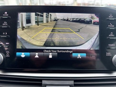 Certified 2022 Honda Accord Touring image 22