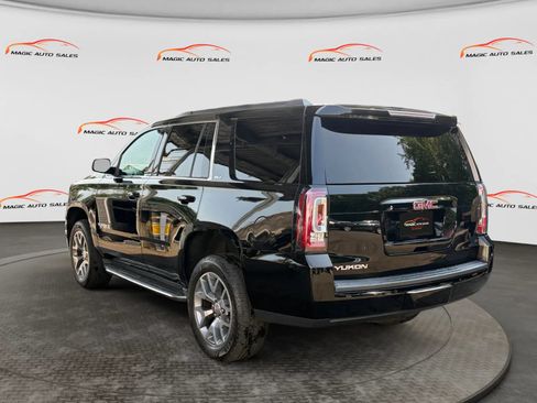 Used 2017 GMC Yukon SLT AWD/4WD image 8
