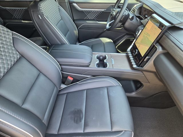 Used 2026 GMC Acadia Denali FWD image 12