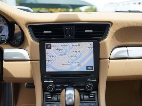 Used 2017 Porsche 911 Carrera image 29