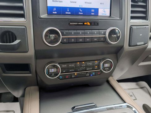 Used 2020 Ford Expedition Max XLT w/ Equipment Group 202A RWD image 14