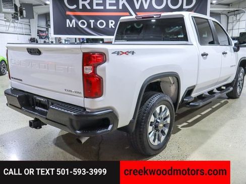 Used 2022 Chevrolet Silverado 2500 Custom w/ Custom Value Package image 4