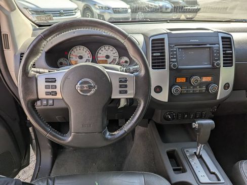 Used 2017 Nissan Frontier PRO-4X w/ Pro-4x Luxury Package AWD/4WD image 9