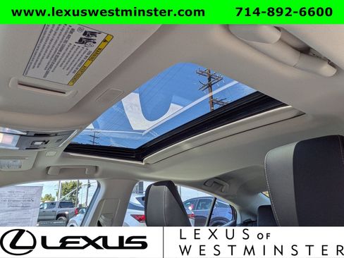 Certified 2025 Lexus ES 300h w/ Premium Package image 19