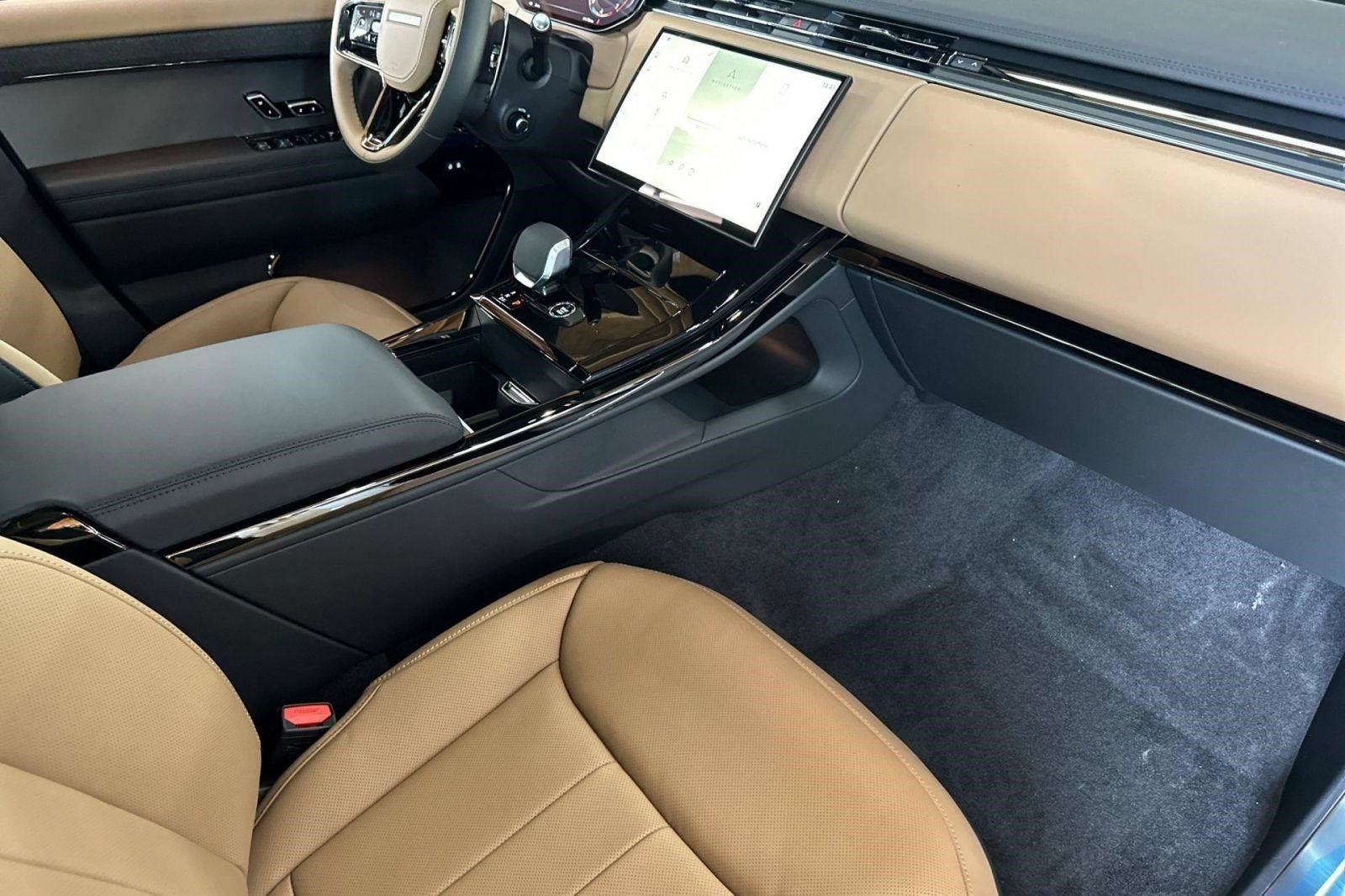 New 2026 Land Rover Range Rover Sport Dynamic SE AWD/4WD image 29