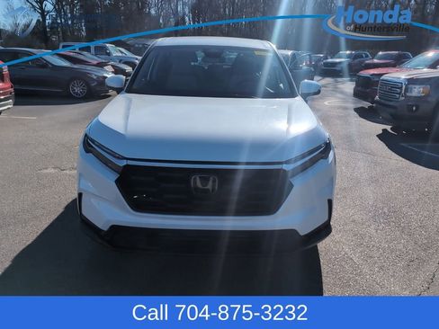 Used 2023 Honda CR-V LX image 2