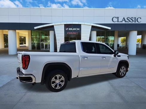 Used 2025 GMC Sierra 1500 SLT RWD image 8