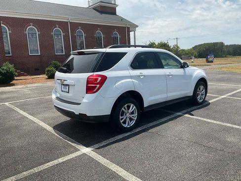 Used 2017 Chevrolet Equinox LT w/ Convenience Package FWD image 5
