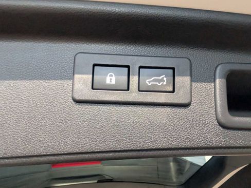 Certified 2023 Subaru Forester Limited image 29