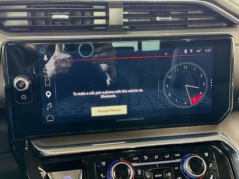 Used 2025 GMC Sierra 3500 Denali w/ Technology Package AWD/4WD image 39