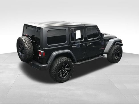 Used 2023 Jeep Wrangler Unlimited Rubicon w/ Cold Weather Group AWD/4WD image 36