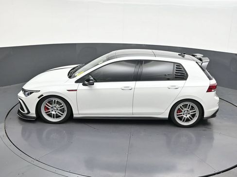 Used 2024 Volkswagen GTI SE FWD image 16