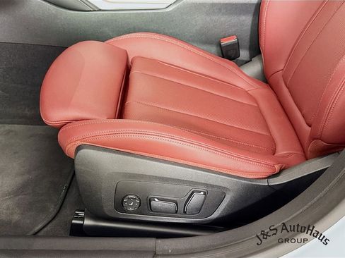 Used 2025 BMW 440i xDrive w/ Premium Package image 25