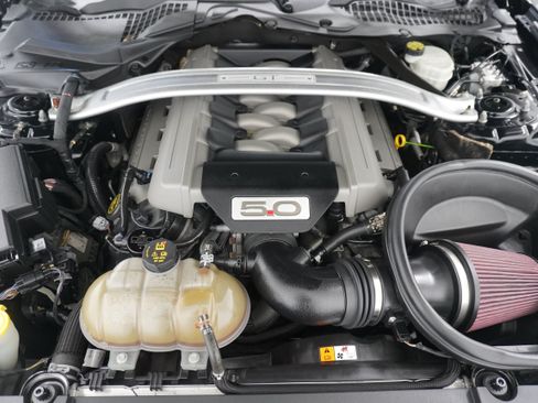 Used 2017 Ford Mustang GT Premium w/ GT Performance Package RWD image 37