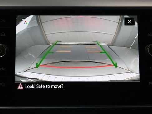 Used 2023 Volkswagen Taos SE FWD image 21