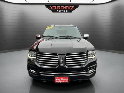 Used 2017 Lincoln Navigator Reserve image 8