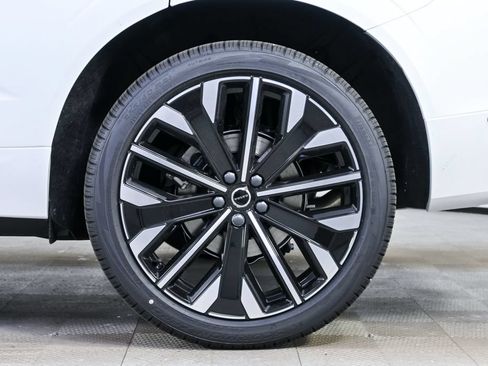 Used 2026 Volvo XC60 B5 Ultra w/ Protection Package Premier AWD/4WD image 40