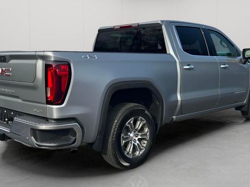 Used 2025 GMC Sierra 1500 SLT AWD/4WD image 4