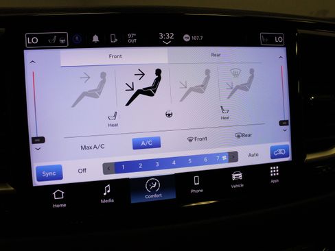 Used 2023 Chrysler Pacifica Touring-L FWD image 26