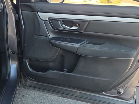 Used 2019 Honda CR-V LX image 30