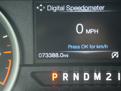 Used 2015 Ford F150 XLT w/ Equipment Group 302A Luxury AWD/4WD image 4