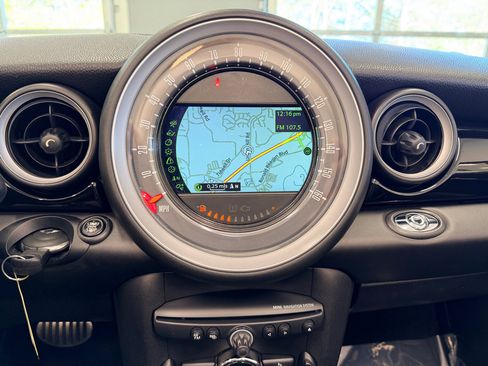 Used 2015 MINI Cooper S image 37