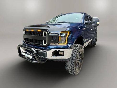 Used 2018 Ford F150 XLT w/ Equipment Group 302A Luxury AWD/4WD image 11