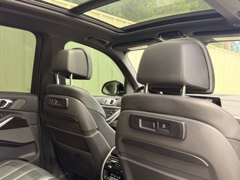 Used 2019 BMW X5 xDrive50i w/ Luxury Seating Package AWD/4WD image 21