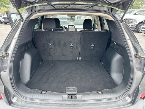 Used 2020 Ford Escape SE FWD image 23