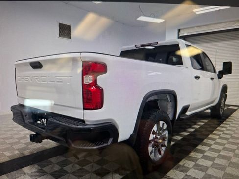 Used 2025 Chevrolet Silverado 2500 Custom w/ Z71 Off-Road Package image 2