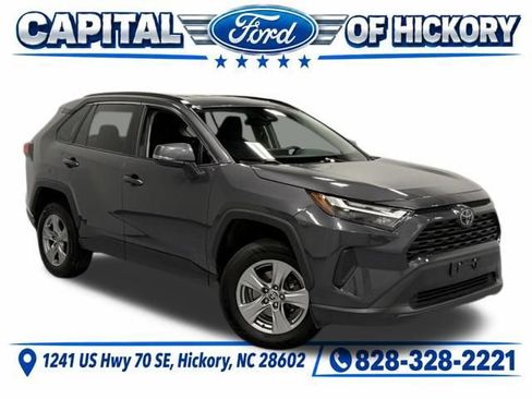 Used 2024 Toyota RAV4 XLE FWD image 1