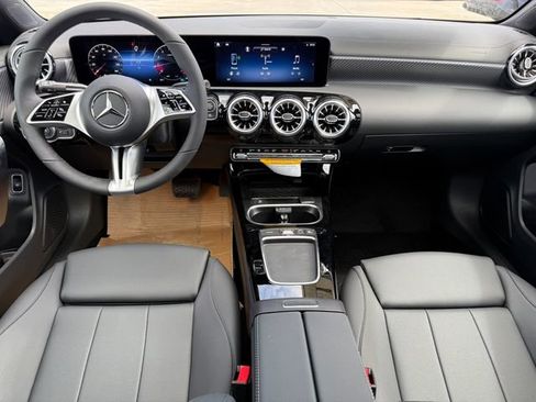 Certified 2025 Mercedes-Benz CLA 250 4MATIC image 2