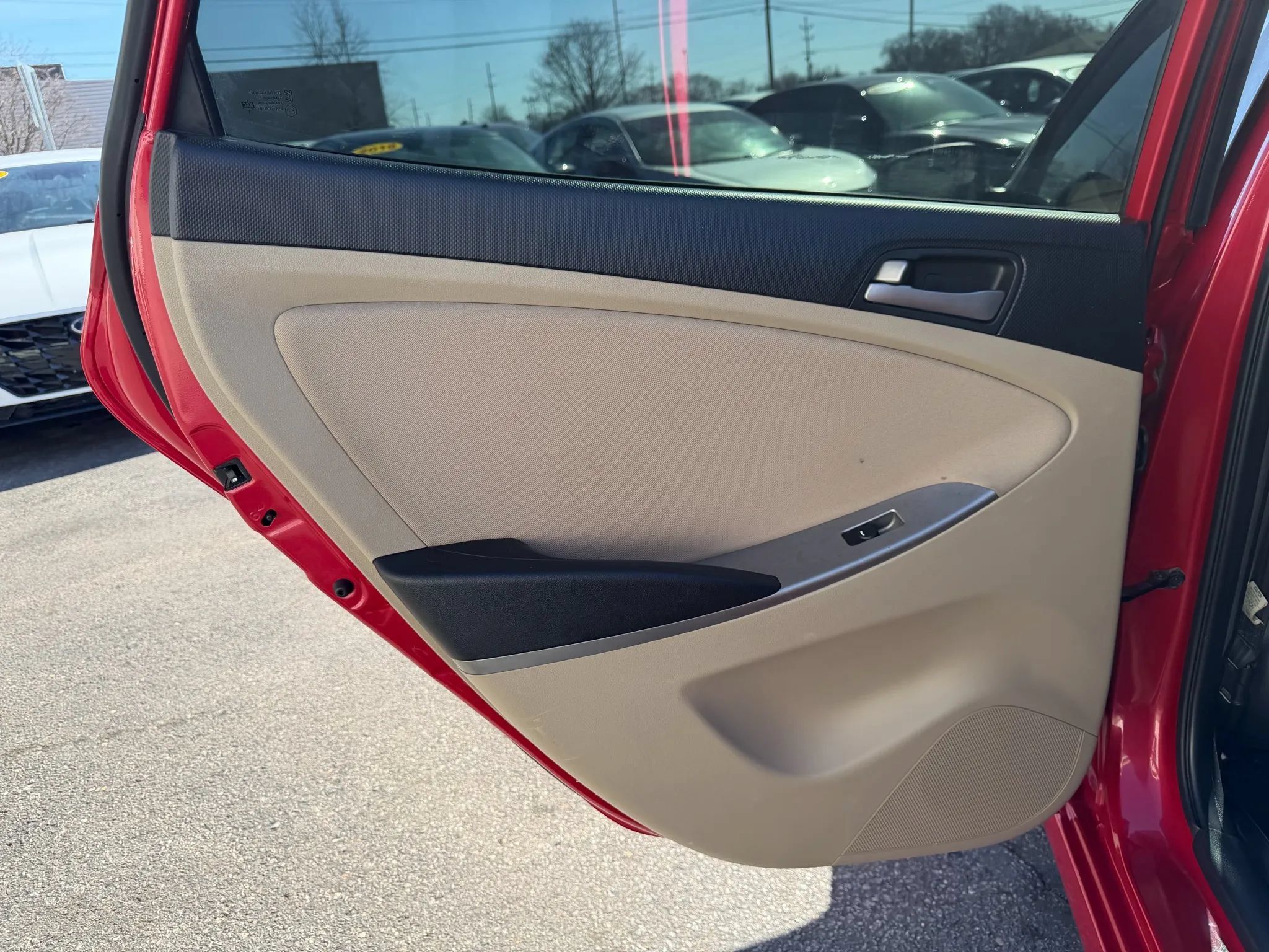 Used 2016 Hyundai Accent SE FWD image 22