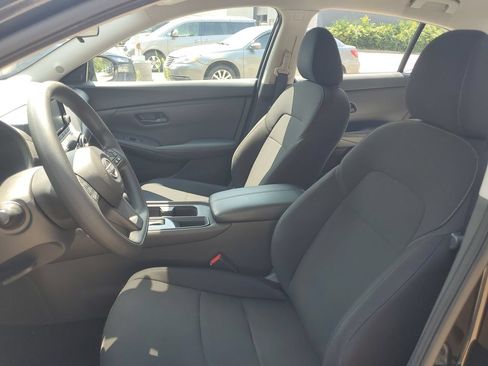 Used 2024 Nissan Sentra S FWD image 7