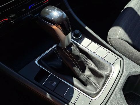 Certified 2026 Volkswagen Jetta S FWD image 21